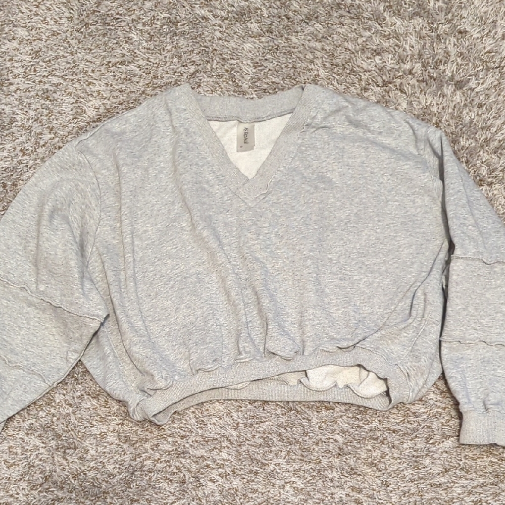 Gray V-Neck Cropped Sweater
